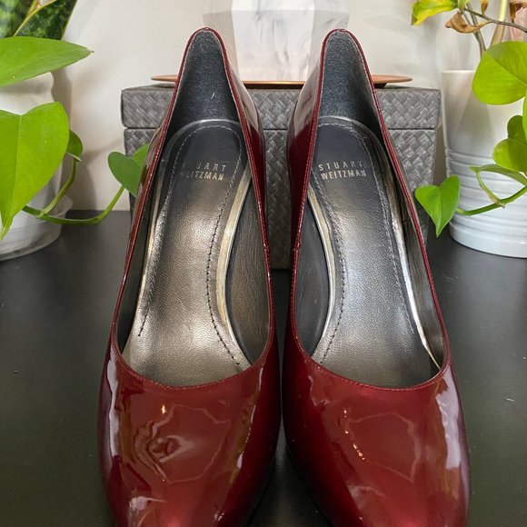 Stuart Weitzman Dagger Pump (Size 9) - Picture 4 of 11